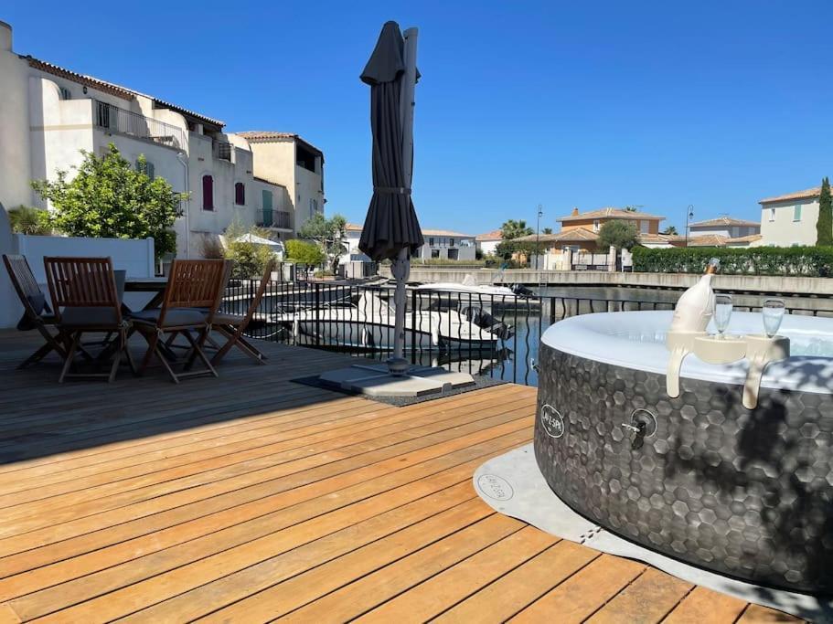 Villa Marina 120M²/8 Pers/ Terrasse 100M²/ Appontement à Aigues-Mortes Extérieur photo